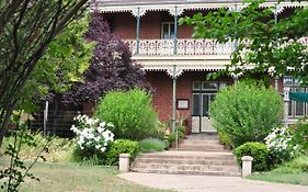 Holmhurst Guest House